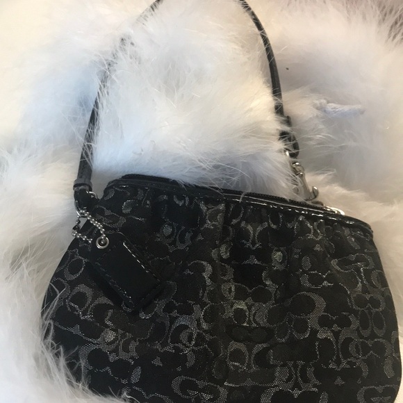 Coach Wristlet - EUC Black&Silver Signature